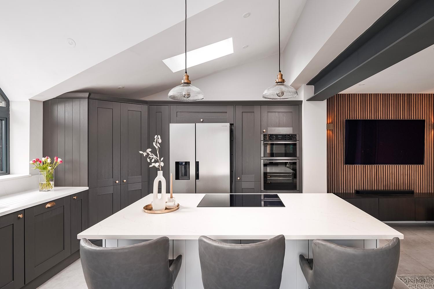 Kitchen Island with Quartz Worktops