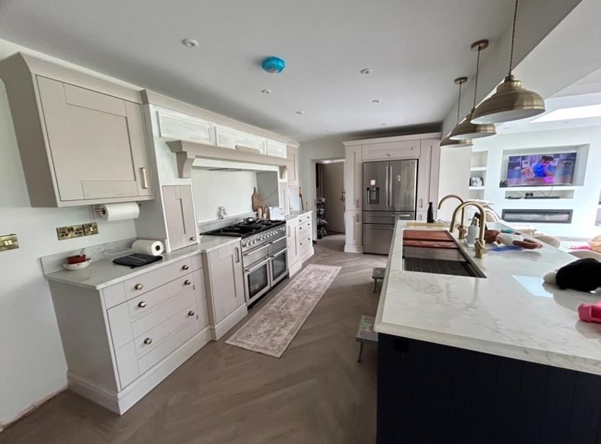 Minerox Calacatta Gold Superior Quartz