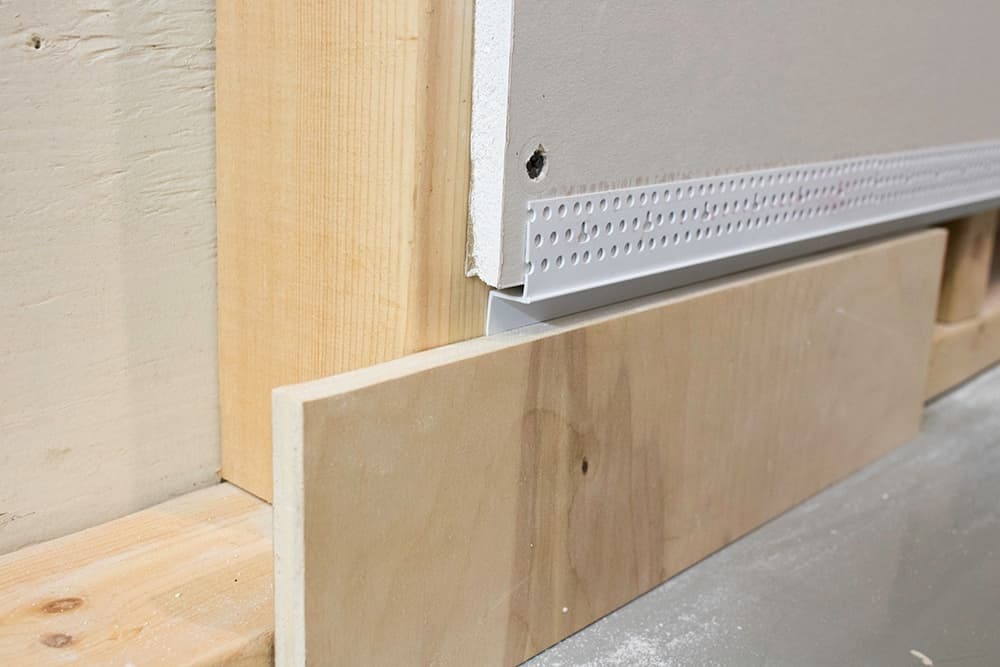 Upgrade your baseboards today by incorporating Reveal details into your design with Architectural Z Shadow Bead.