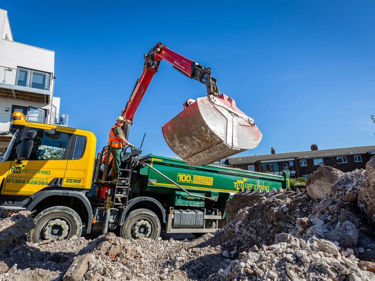 Flight Point Lorry Skip Hire Thanet, Domestic & Commercial Skips - TW Services