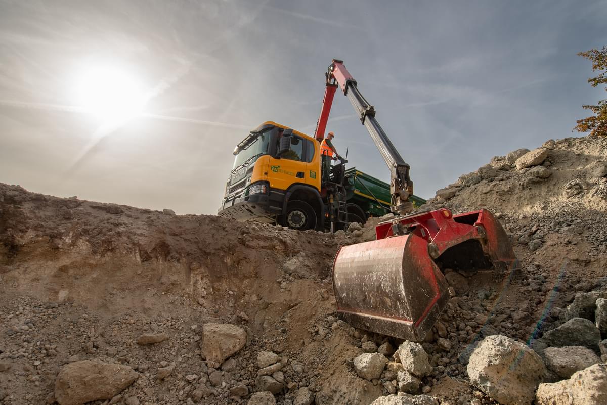 Grab Lorry Types Grab Lorry Hire In Westgate-on-Sea Kent - TW Services