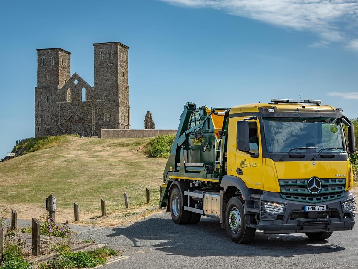 Grab Lorry Types Grab Lorry & Tipper Hire Kent - TW Services