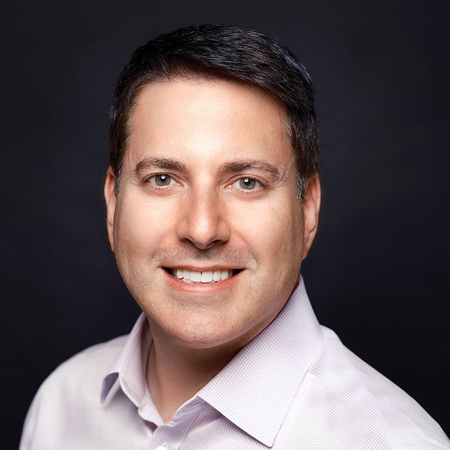 Photo of EnTerprenuer Award Nominee Roy Schwartz '98