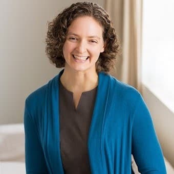 Allison Cardy, a career coach who offers services for UMD alumni