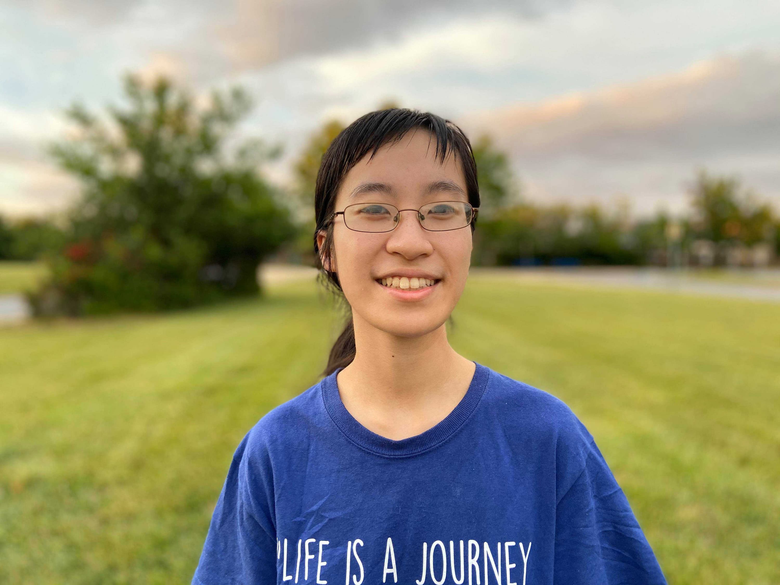 Tesia Shi '23
