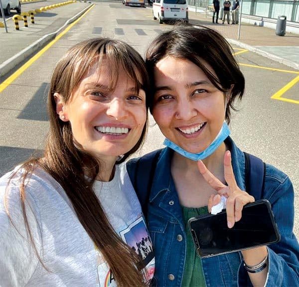 Fatema Hosseini poses with Irina Andrukh