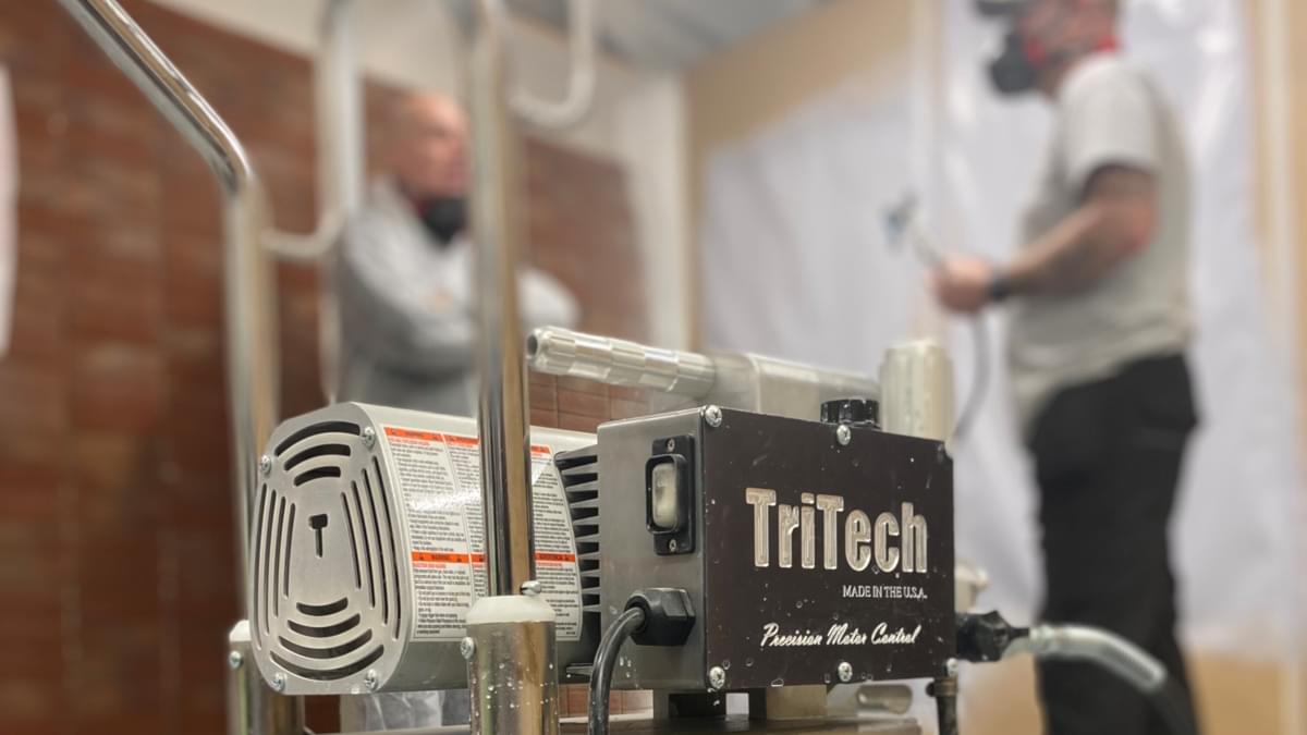 The Decor8 Spray Academy Spray Painting Courses