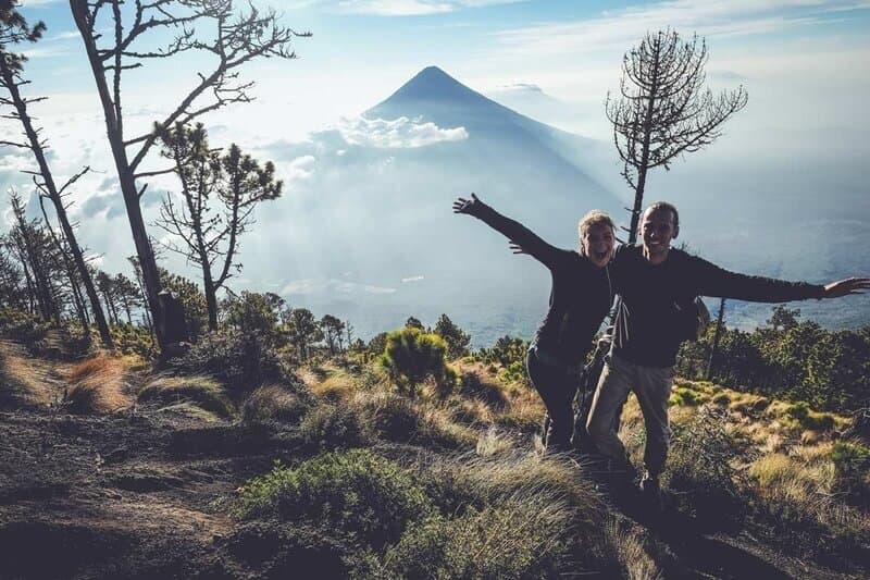 Acatenango Happy Hikers p 800