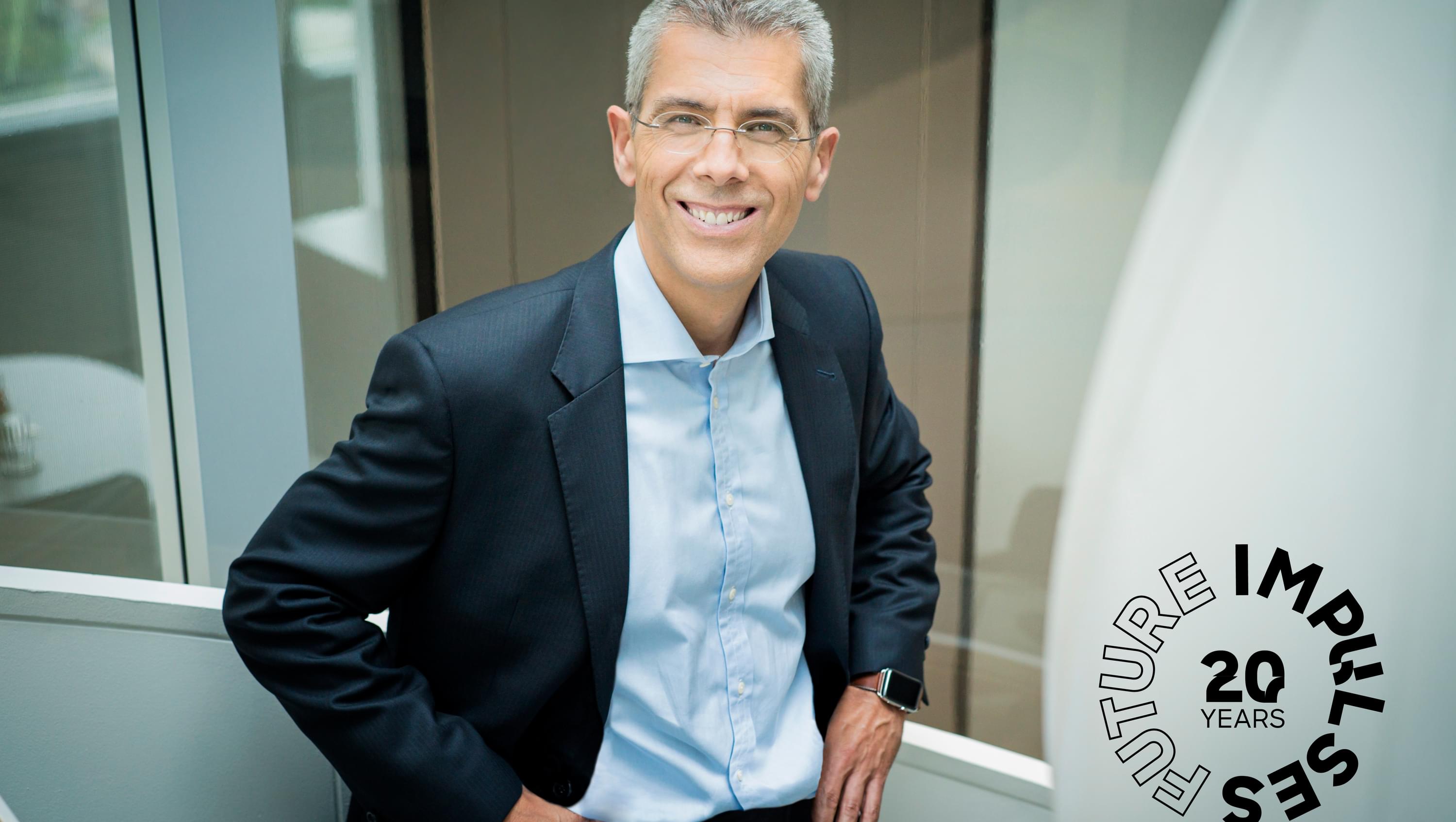 Portrait Dr Michael Diederich Badge