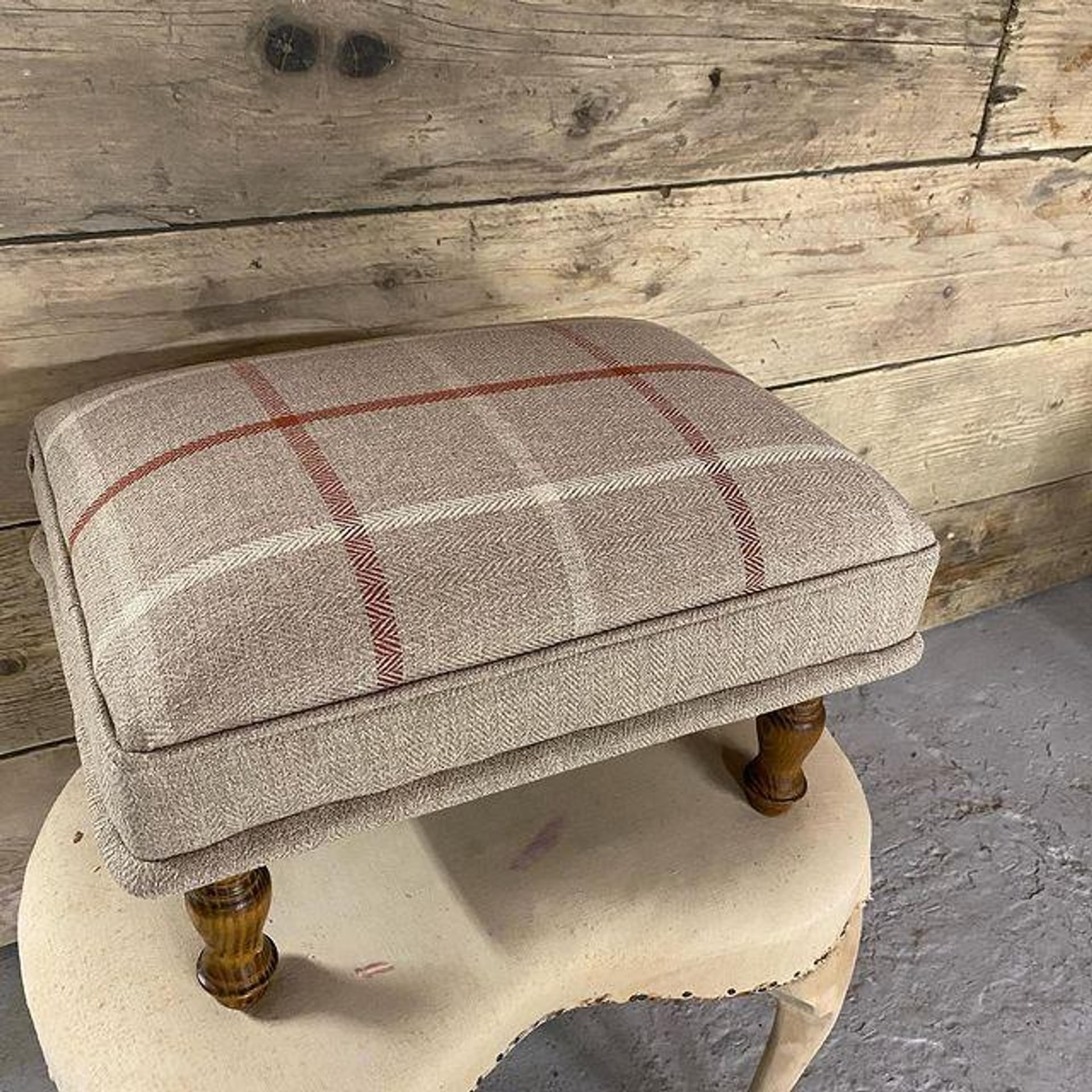 Country FootStool Modelli Fabrics