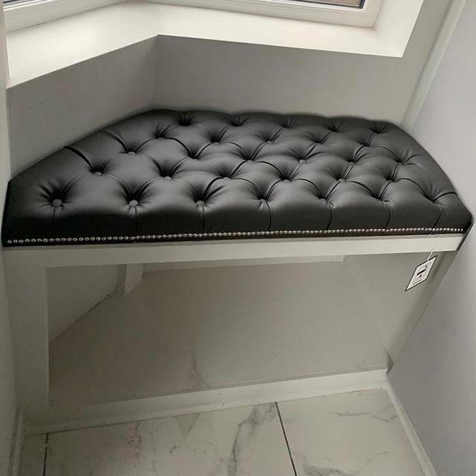 Ultimo Leather Bench