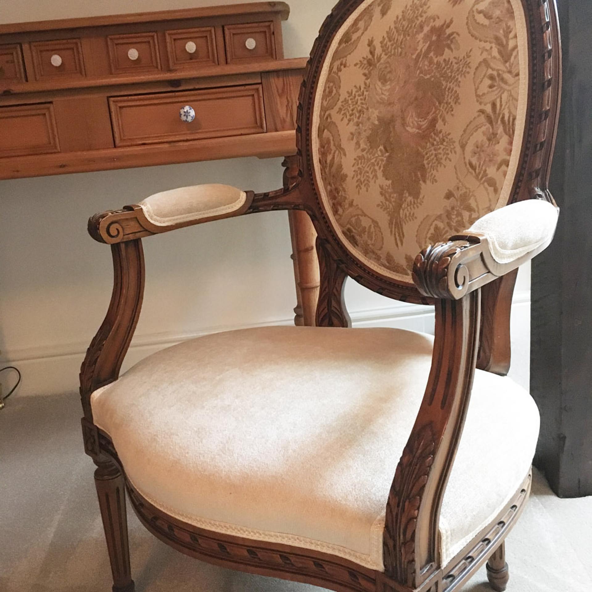 Chair2