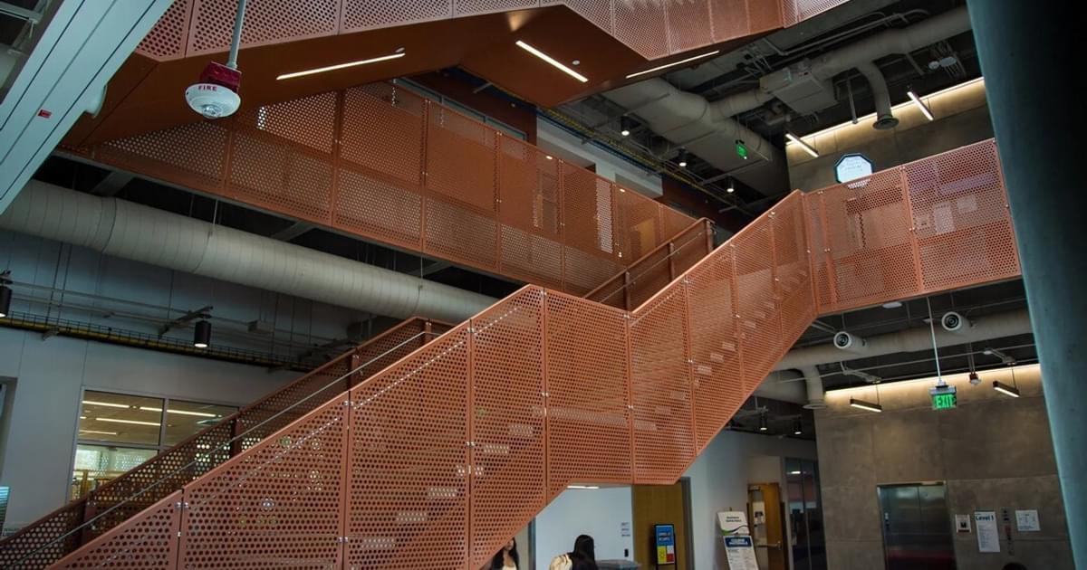 Architectural Railing Systems: Cable, Glass, and Metal | VIVA Railings