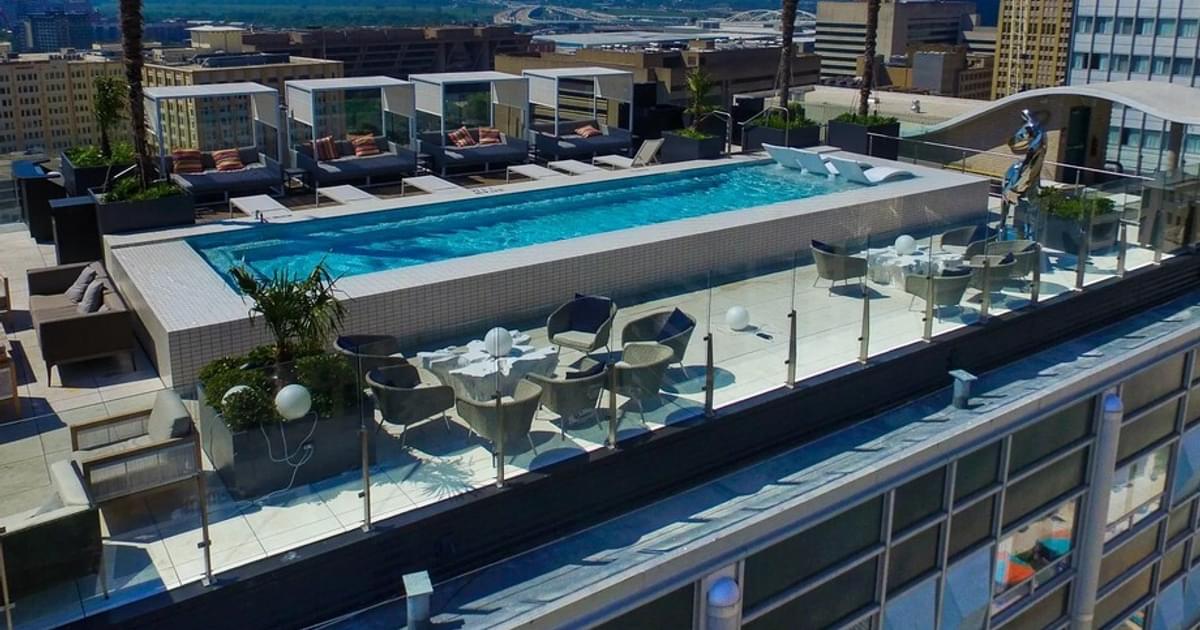 6 Amazing Swimming Pool Deck Railing Ideas | VIVA Railings