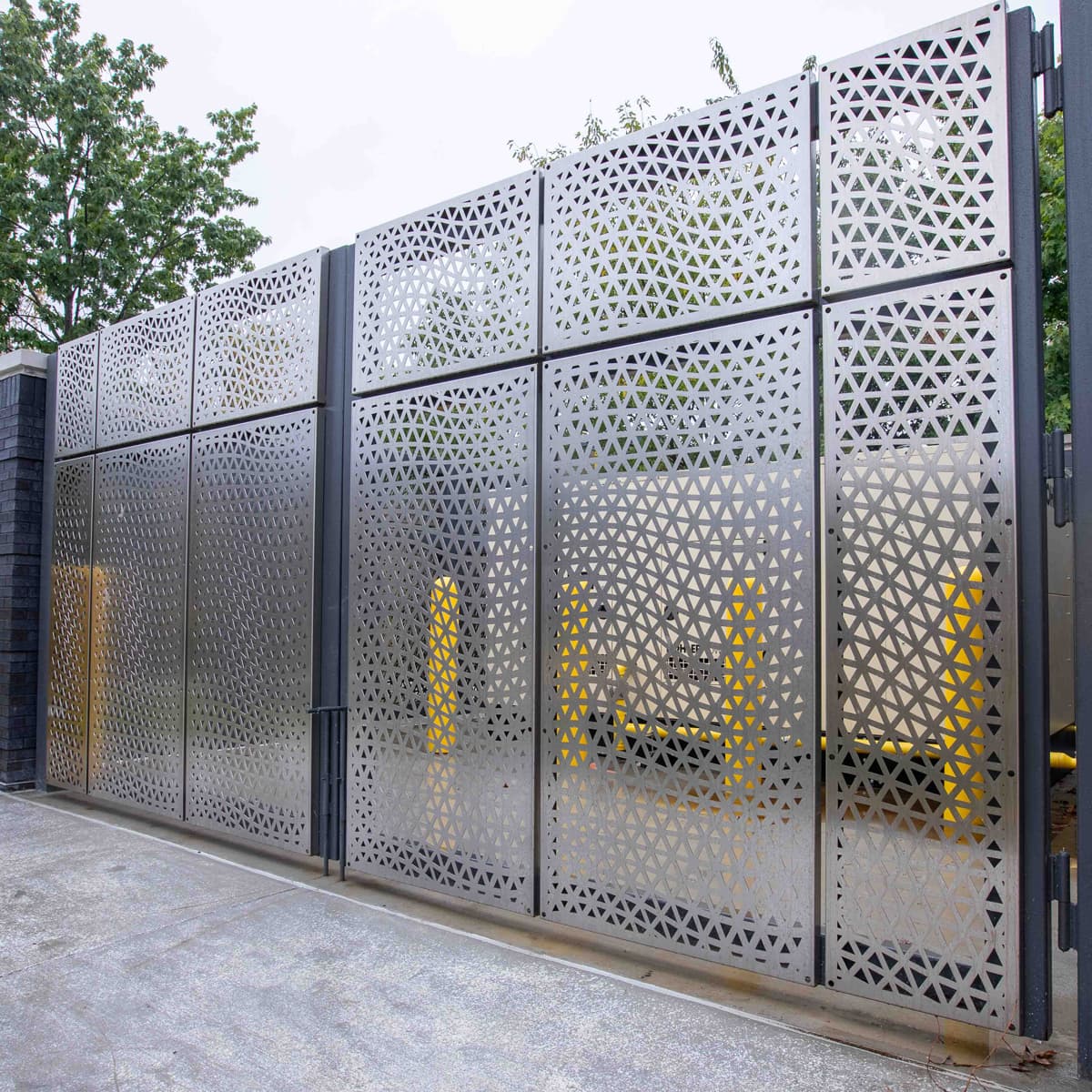 Fence & Landscape Screens | VIVA Railings