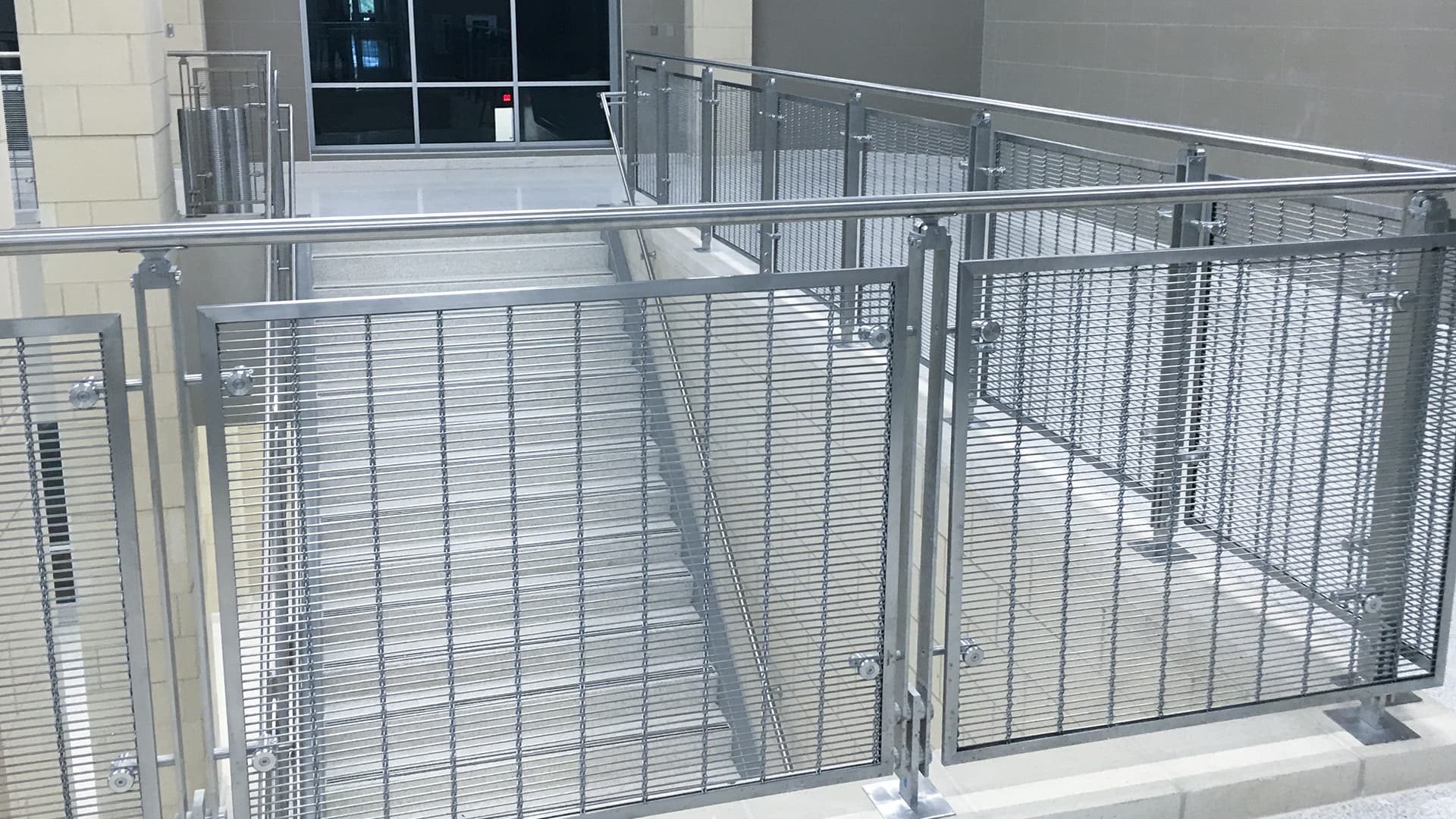 BLADE® Wire Mesh Railing System | Viva Railings | VIVA Railings