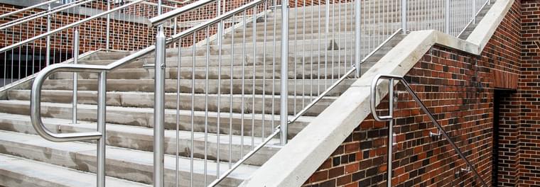 CIRCA® Metal Picket Railing Systems | Viva Railings | VIVA Railings