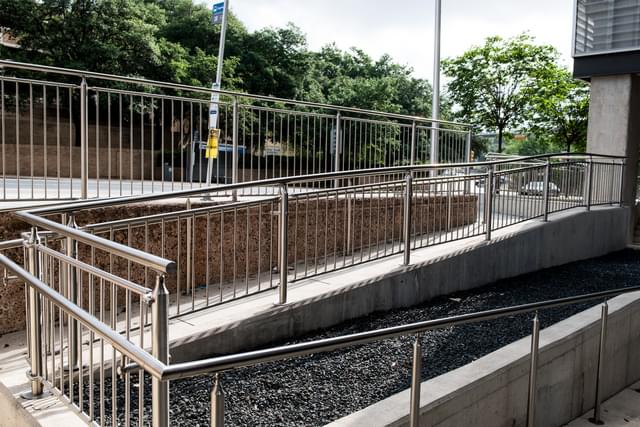 CIRCA® Metal Picket Railing Systems | Viva Railings | VIVA Railings