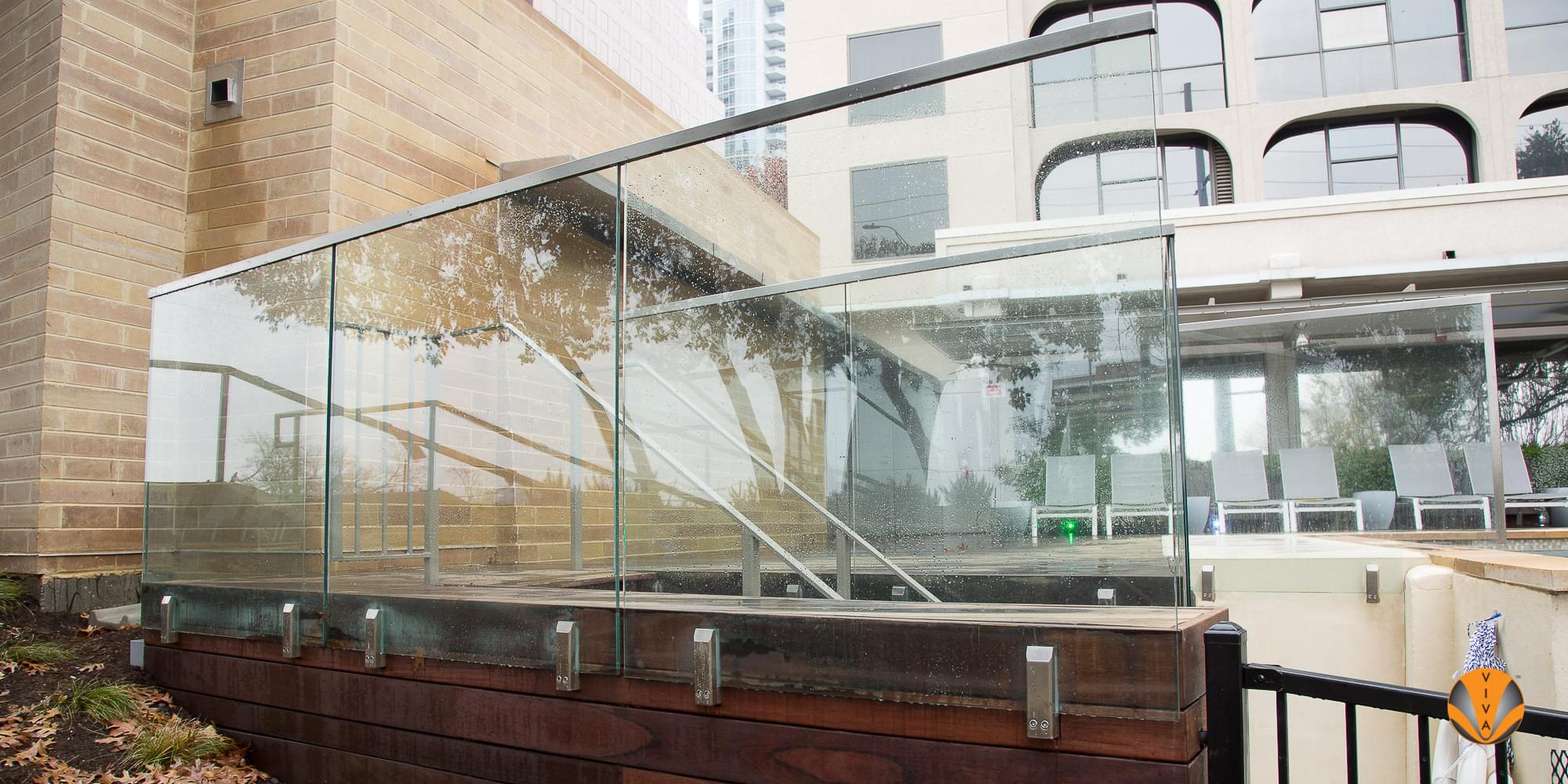 VISIO Point Supported Hardware | Hotel Radisson Dallas | VIVA Railings