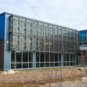 WALL PANELS METALSPACES FOTOFACADE BRAINTREE SOUTH MIDDLE SCHOOL 2 of 13