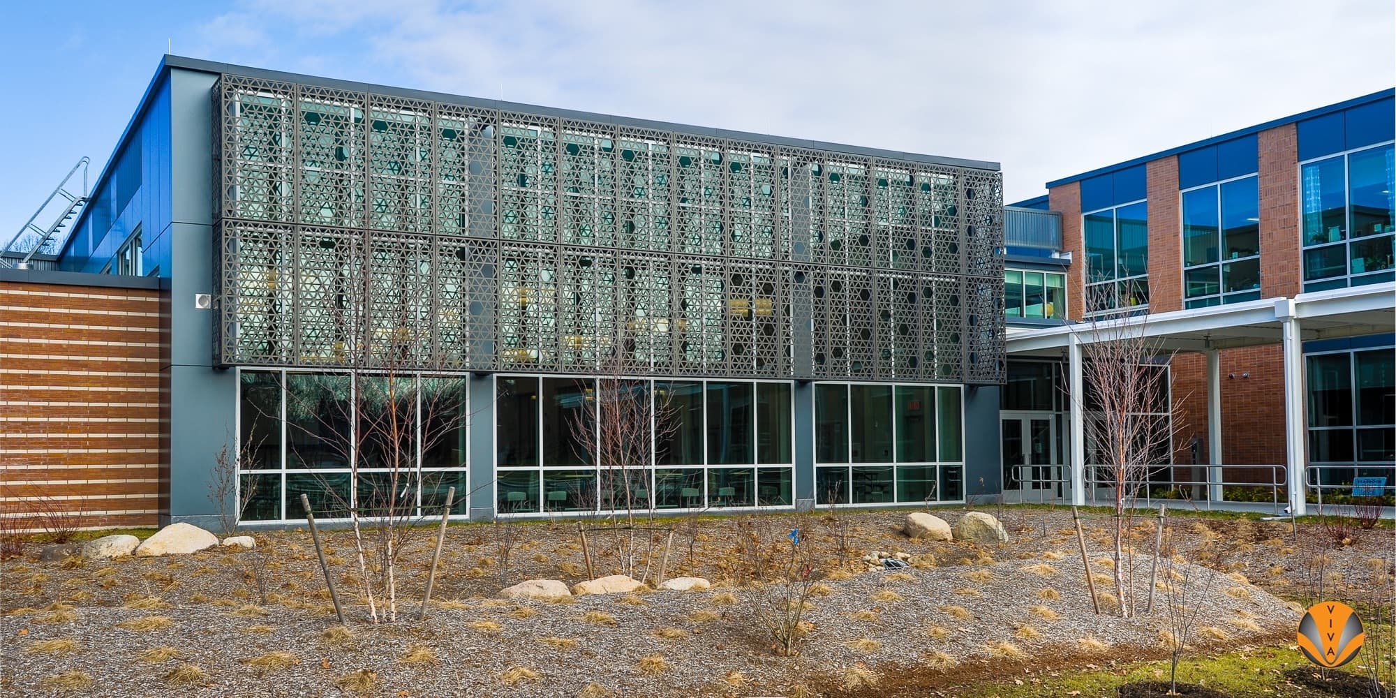 WALL PANELS METALSPACES FOTOFACADE BRAINTREE SOUTH MIDDLE SCHOOL 3 of 13