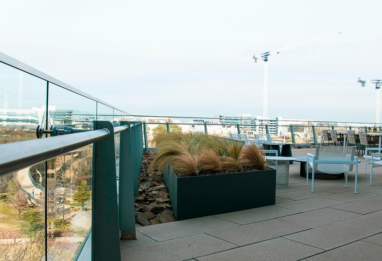 Aluminum & Glass Railing System: SHOE™ | Viva Railings