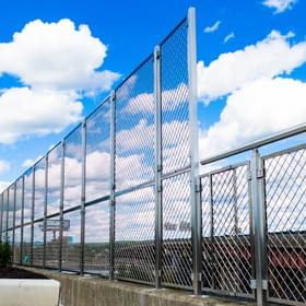 CUBE Wire Mesh Railing System