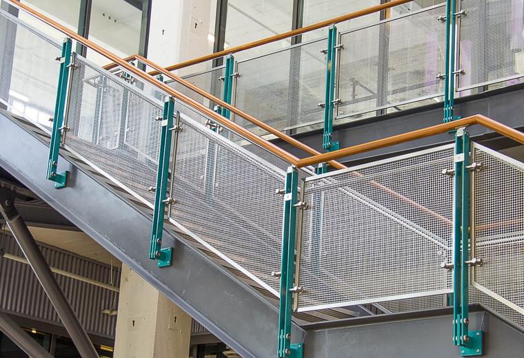 Metal Panel Railing with iRAIL LED Handrail | STRUC™… | VIVA Railings