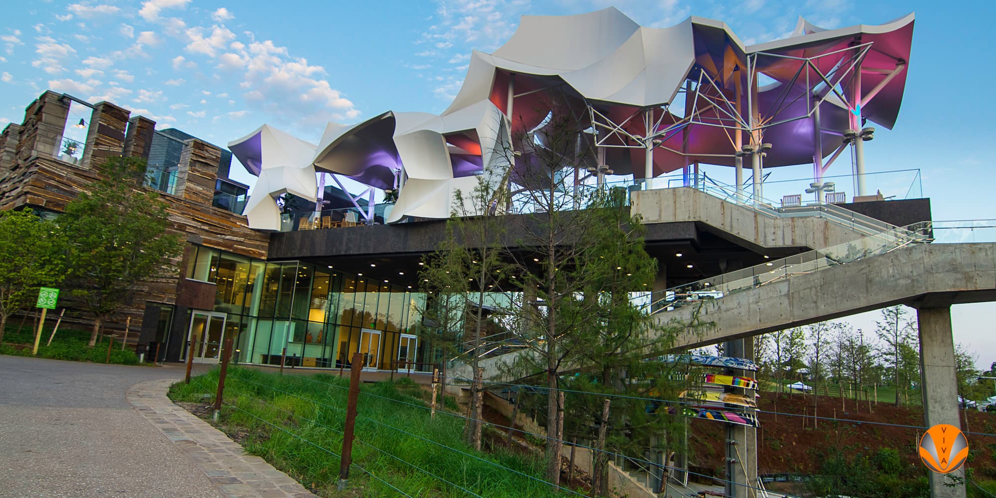 ALUMINUM SHOE GLASS RAILING SYSTEM