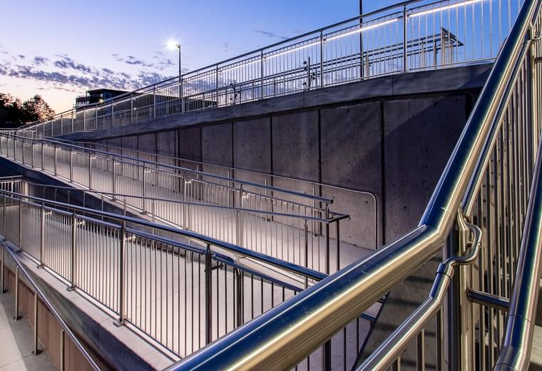 CIRCA® Metal Picket Railing Systems | Viva Railings | VIVA Railings