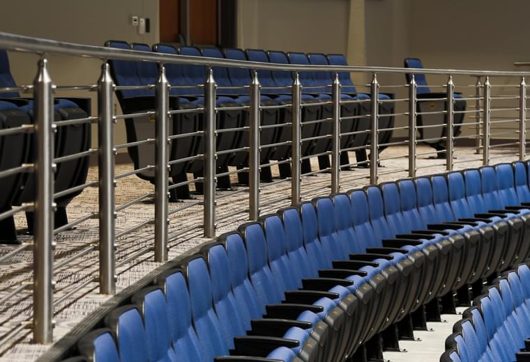 CIRCA® Horizontal Multiline Railing System - Viva… | VIVA Railings