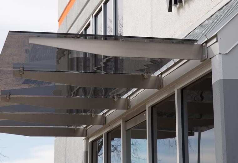 VIVA Railings | Smoke Baffle System