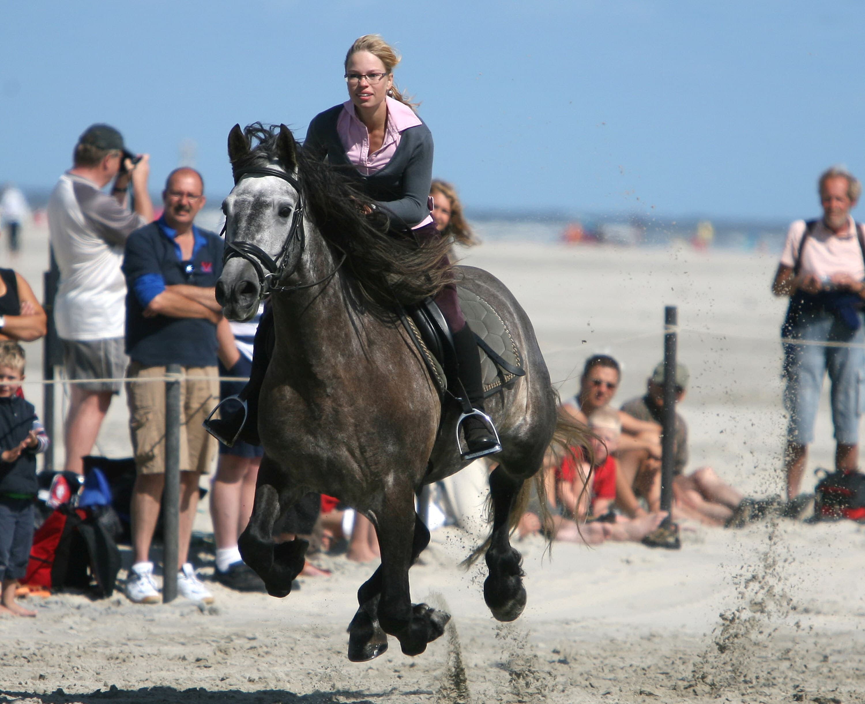 VVV Terschelling Cyprianrace paard strand Noordzee race Midsland Formerum aan zee