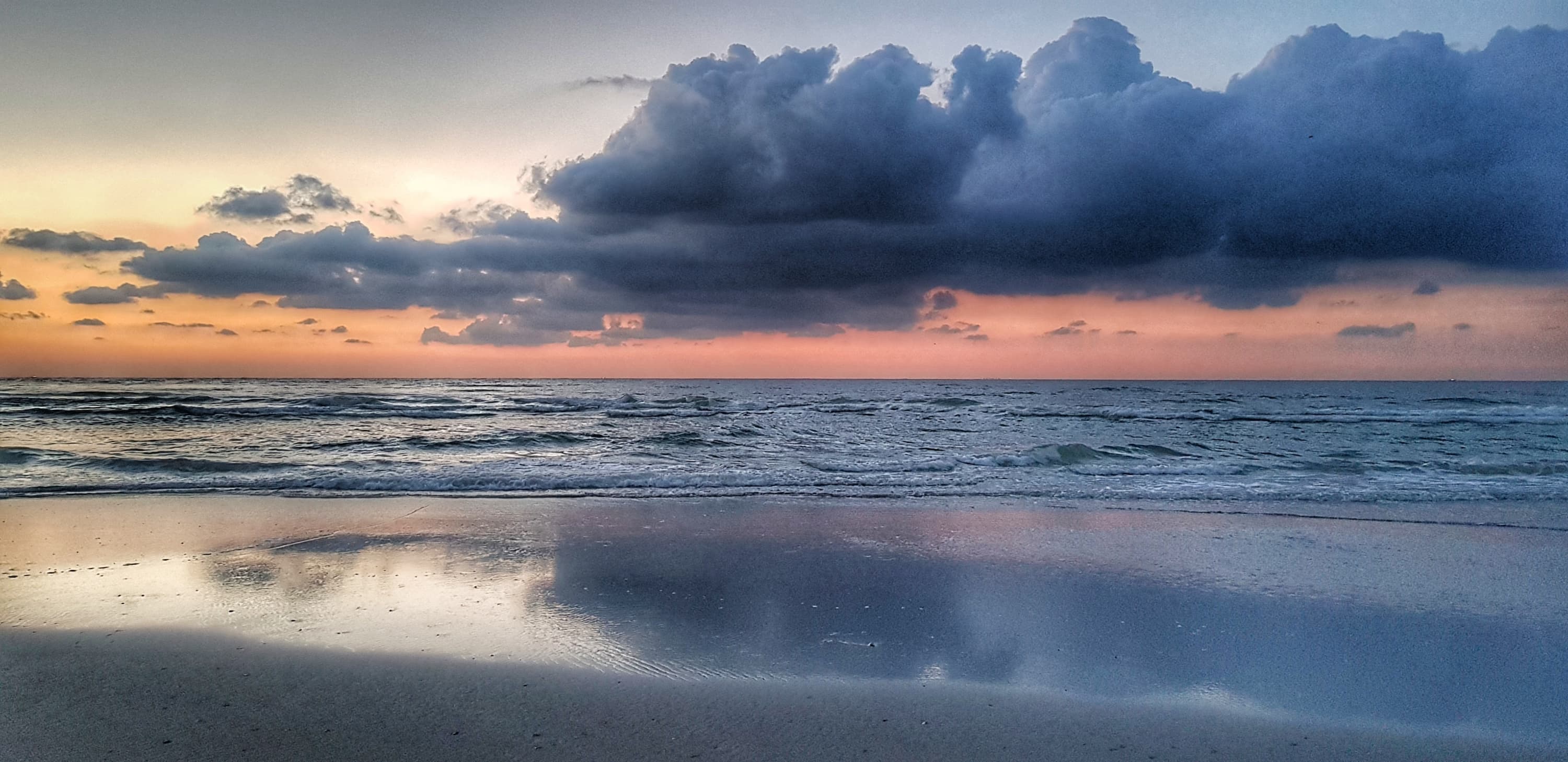 Bewolkte lucht terschelling