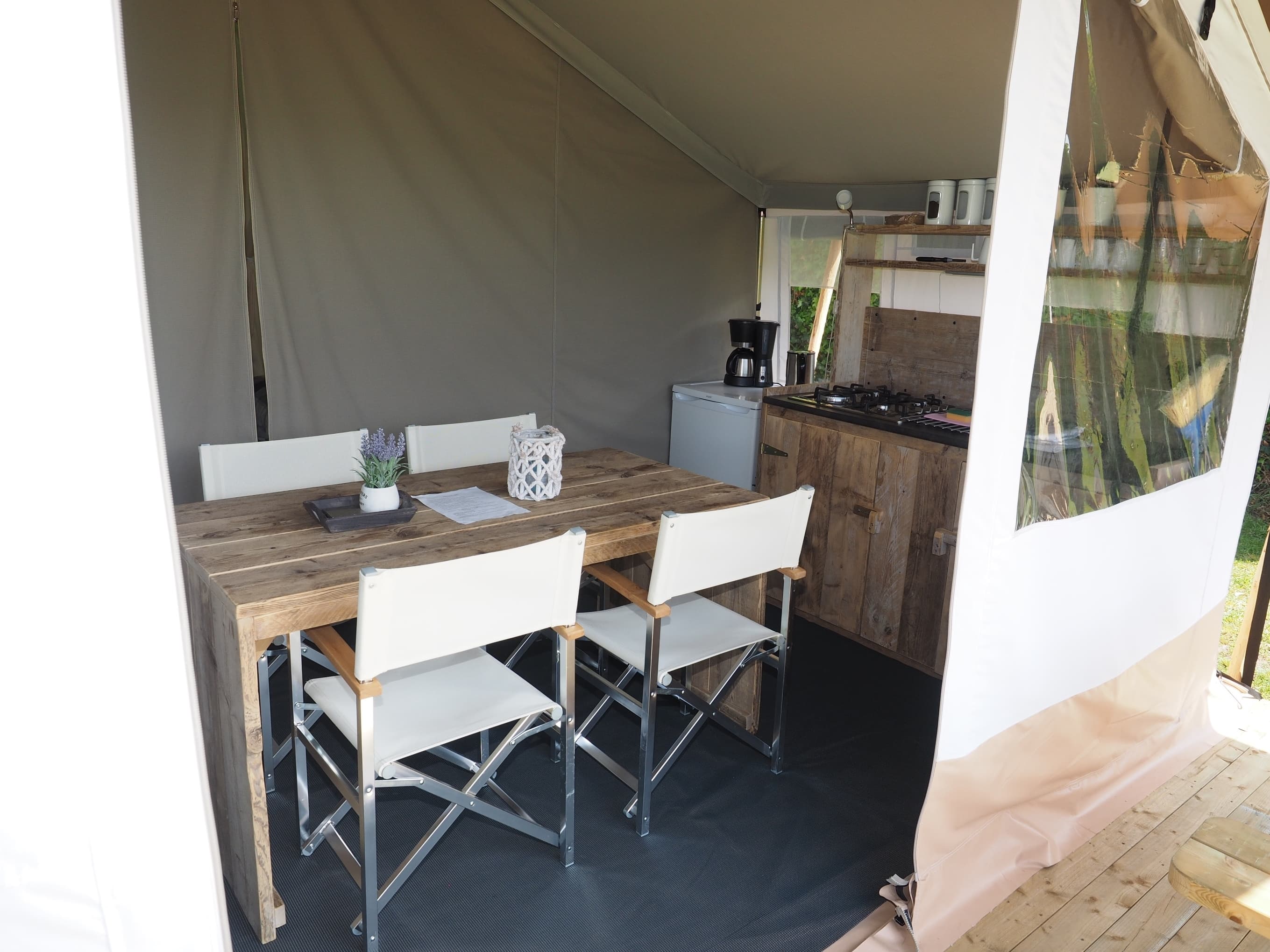 Ingerichte tenten op terschelling