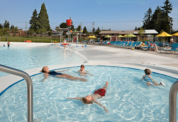 Kandle Park Pool Slider Detail 700x480 1