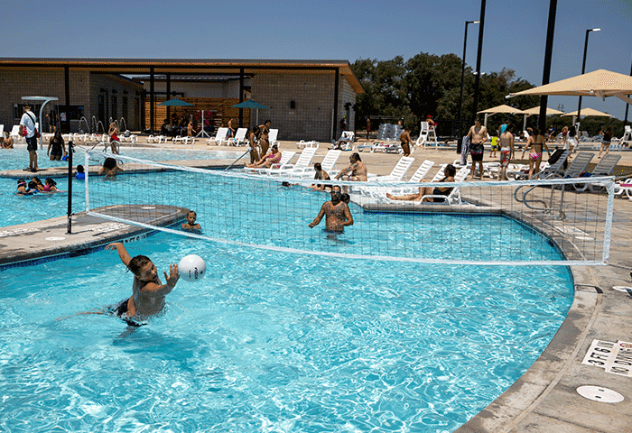 Thompson Park Pool Slider Detail 700x480 2