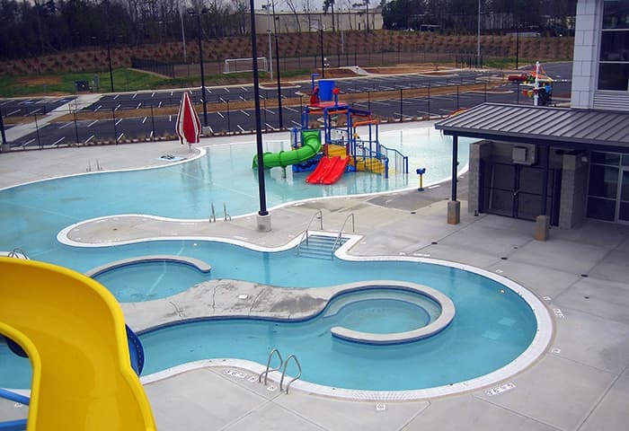 West Gwinnett Aquatic Sliderdetail2 700X480