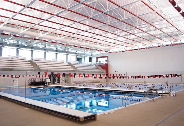 Linn Mar Aquatic Center Sliderdetail3 700X480