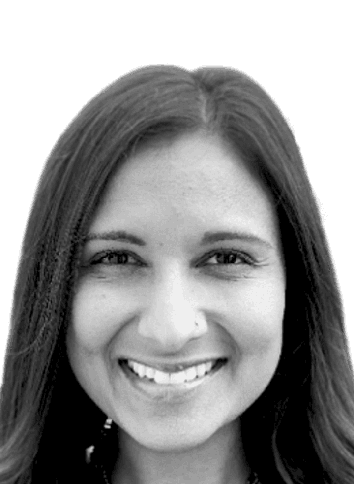 Sonia Mehta headshot