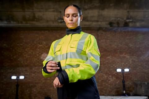 04 10 24 Thin Reel Firebear MCV 096